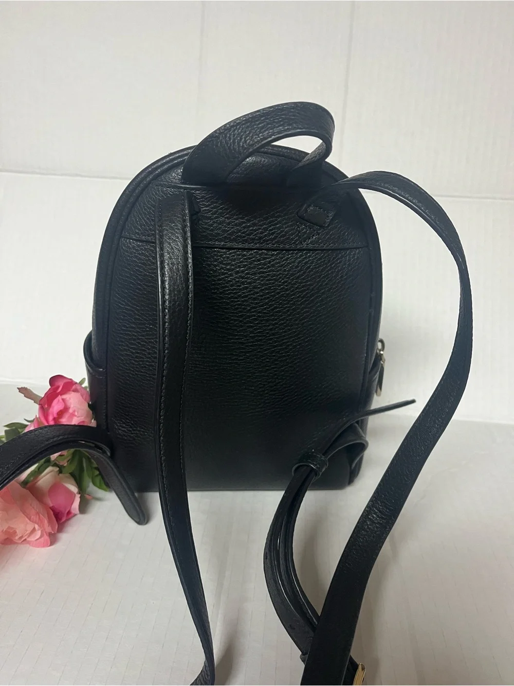 kate spade compact pebbled